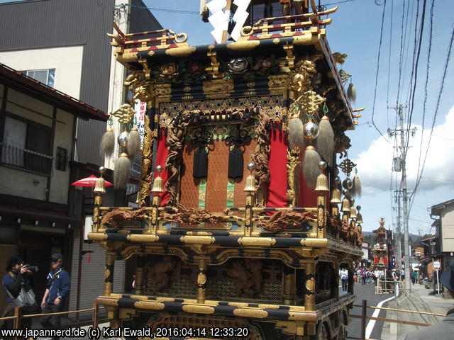 Takayama Spring Matsuri: Festwagen Kinkotai, Vorderansicht
