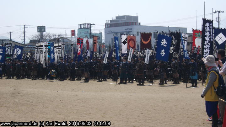 Yonezawa, Uesugi Matsuri: hier sammelt sich das Kriegsheer zur Parade
