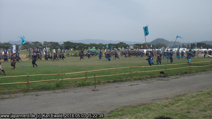 Yonezawa, Uesugi Matsuri: Kenshins Truppen stürmen vorwärts
