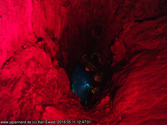 Ryusendo: Blick vom Beobachtungspunkt auf der Treppe auf den ersten See
