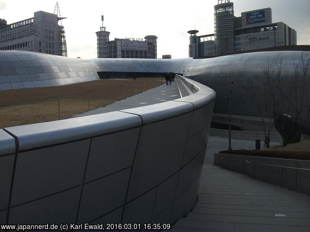 Seoul, Dongdaemun Design Plaza, Grass Hill
