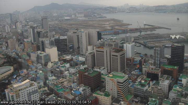 Blick vom Busan Tower auf den nördlichen Hafen
