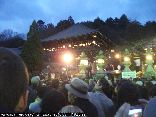 Nara, Tôdaiji Nigatsudô: Abenddämmerung
