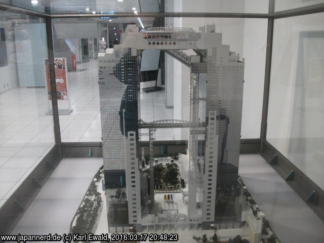 Klick für Großformat Osaka, Umeda Sky Building, Modell