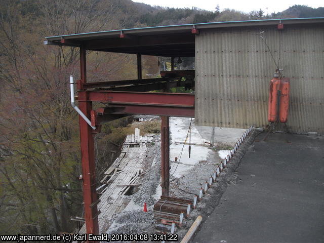 Klick für Großformat Ôtsuki, Blick von der Terrasse (links im vorigen Bild)