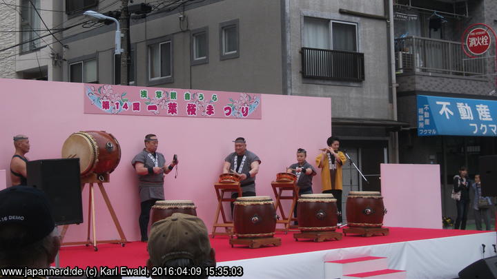 Tokyo Asakusa, Ichiyo Sakura-Matsuri: Taiko-Konzert
