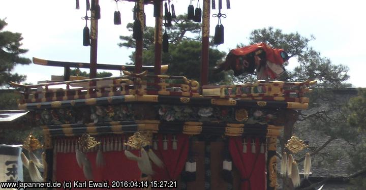 Takayama Spring Matsuri: Shakkyotai Figur beim Löwentanz
